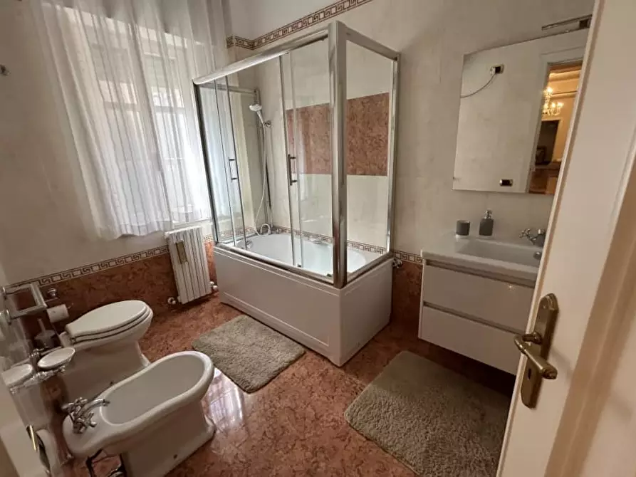 Immagine 5 di Appartamento in affitto  a Lamezia Terme