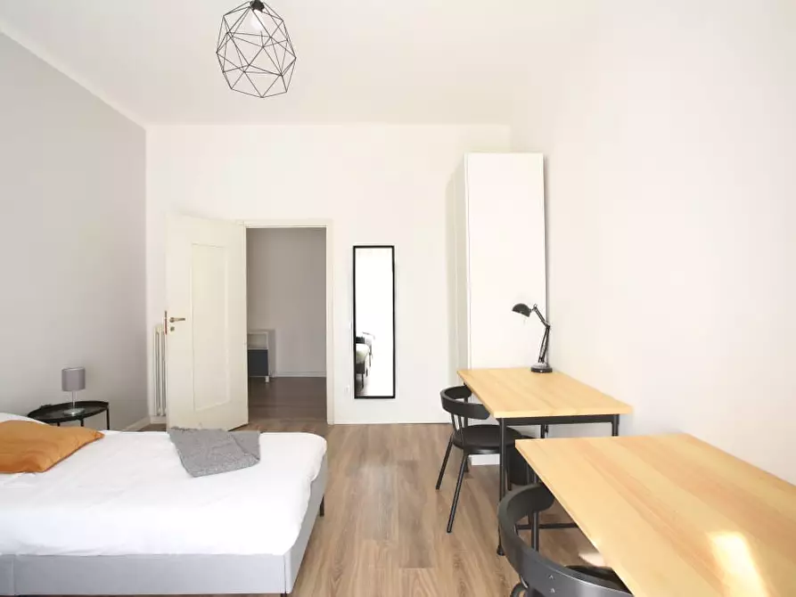 Immagine 6 di Stanza singola in affitto  a Modena