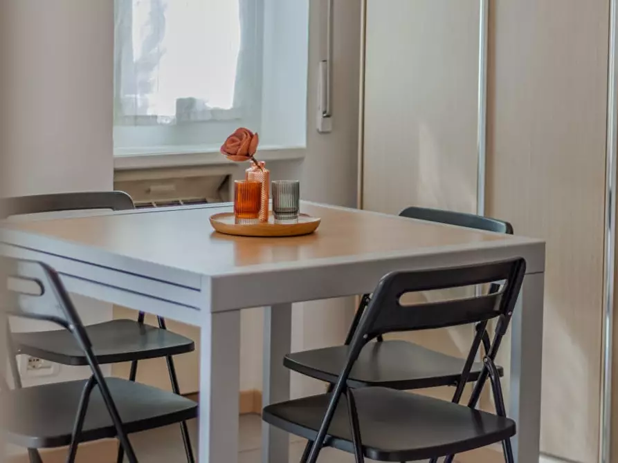 Immagine 4 di Appartamento in affitto  a Como