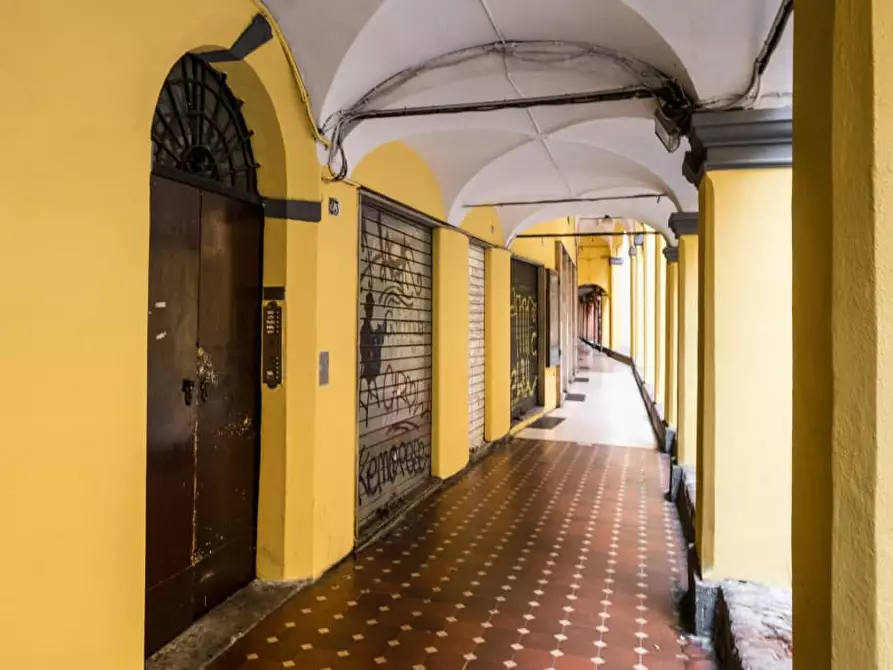 Immagine 23 di Appartamento in affitto  a Bologna