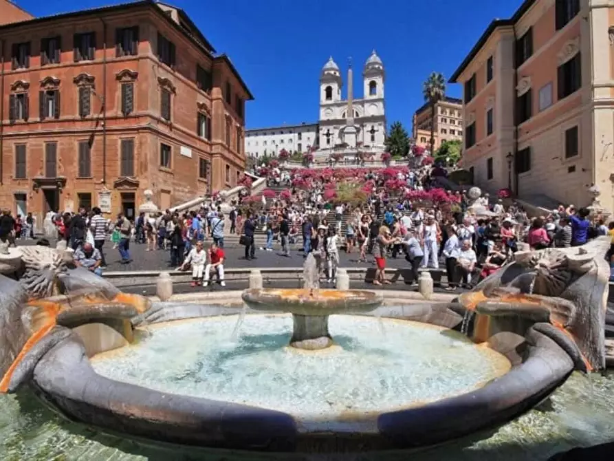 Immagine 17 di Appartamento in affitto  a Roma