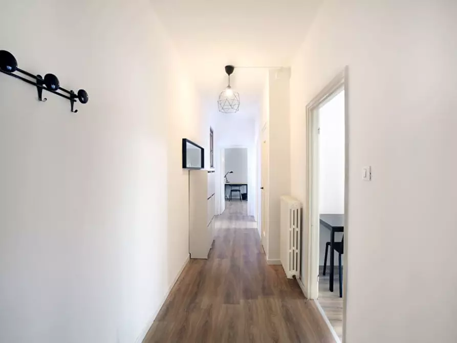 Immagine 8 di Stanza singola in affitto  a Modena