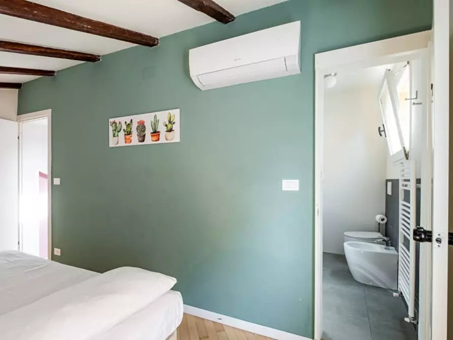 Immagine 8 di Appartamento in affitto  a Bologna