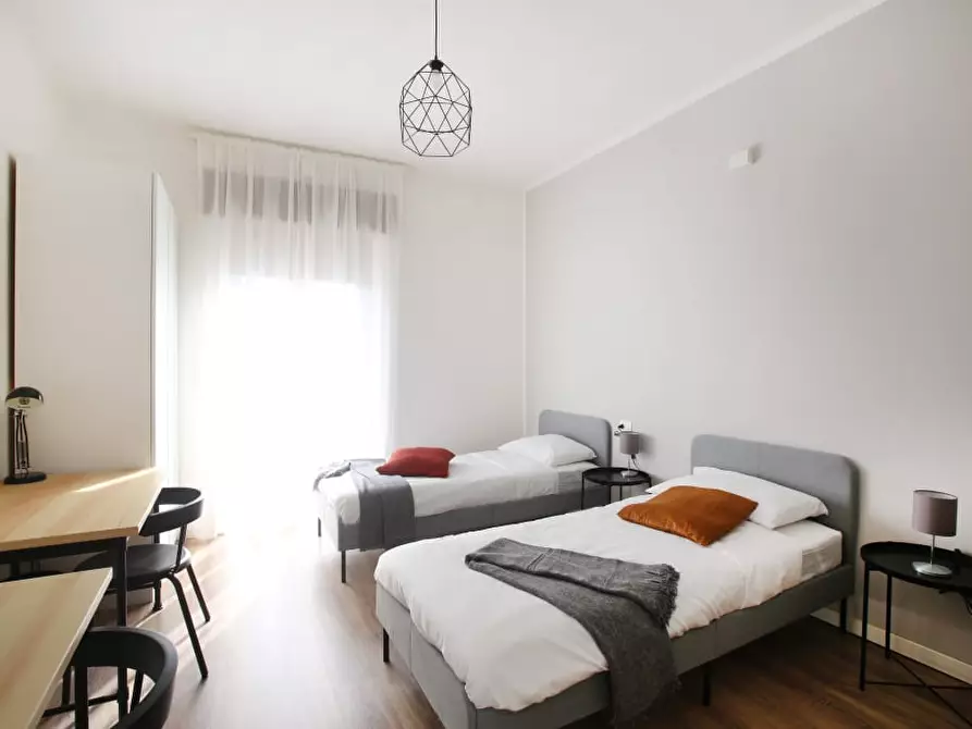 Immagine 3 di Stanza singola in affitto  a Modena