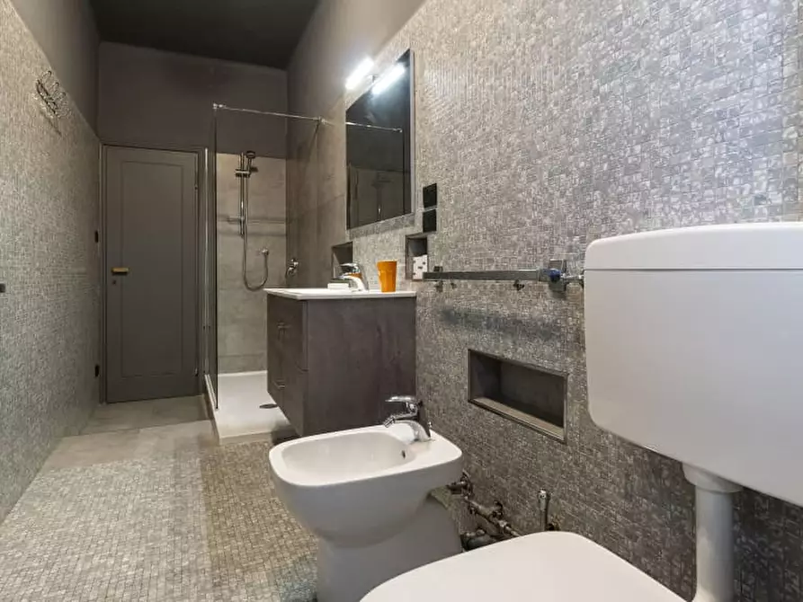 Immagine 27 di Appartamento in affitto  a Bologna