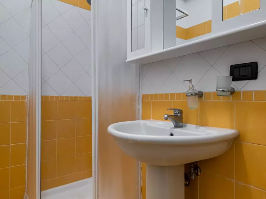 Immagine 16 di Appartamento in affitto  a Bologna