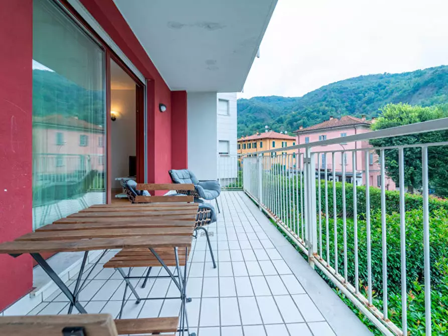 Immagine 22 di Appartamento in affitto  a Como