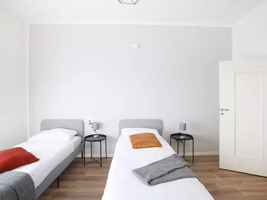 Immagine 4 di Stanza singola in affitto  a Modena