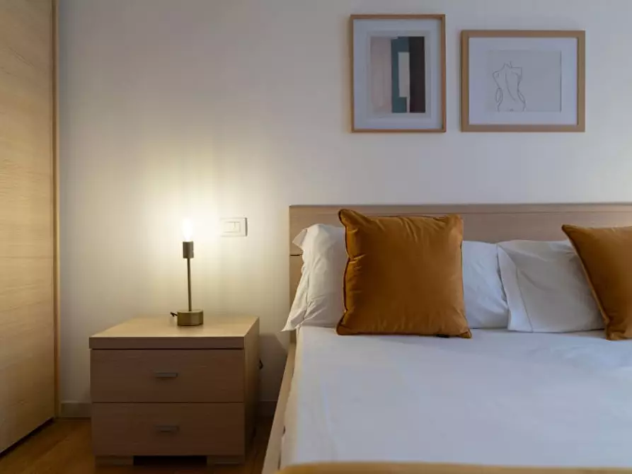 Immagine 15 di Appartamento in affitto  a Como