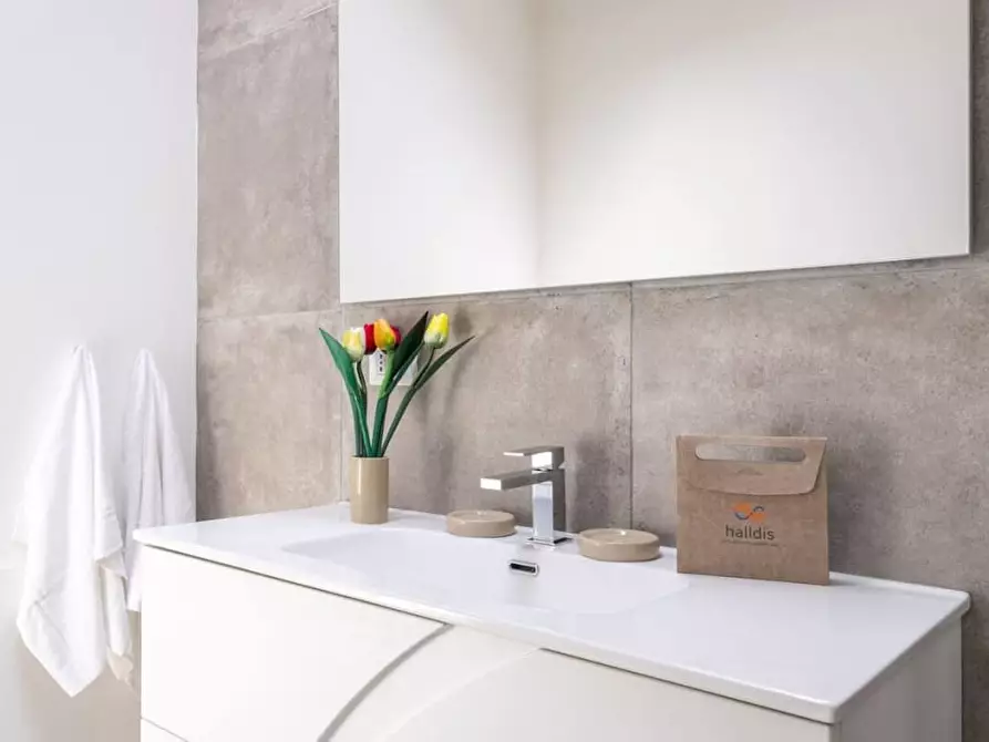 Immagine 17 di Appartamento in affitto  a Milano