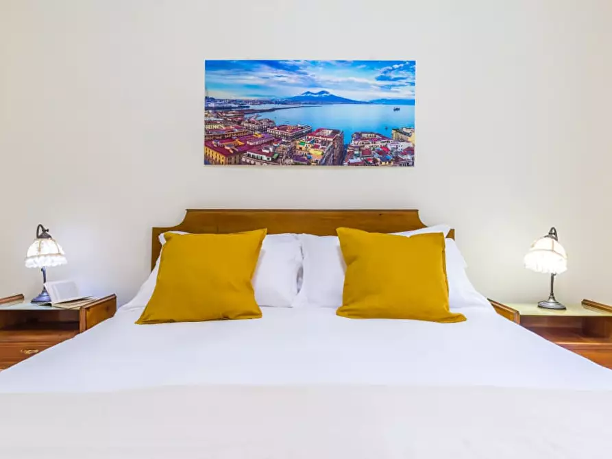 Immagine 5 di Appartamento in affitto  a Napoli