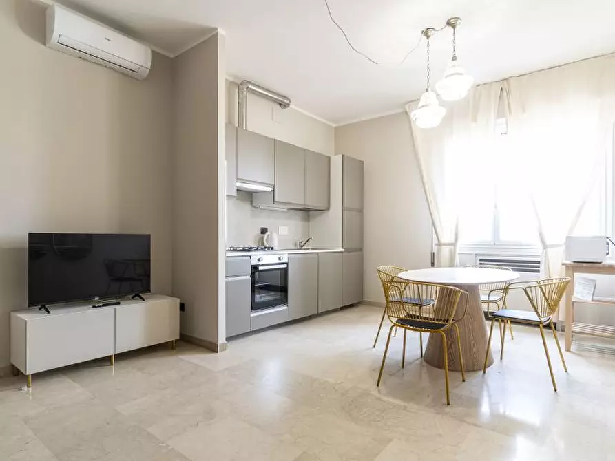 Immagine 1 di Appartamento in affitto  a Bologna