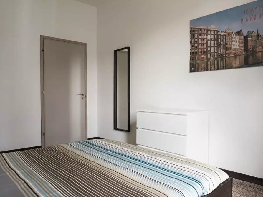 Immagine 1 di Stanza singola in affitto  a Milano