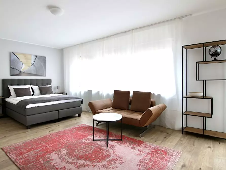 Immagine 1 di Appartamento in affitto  a Köln