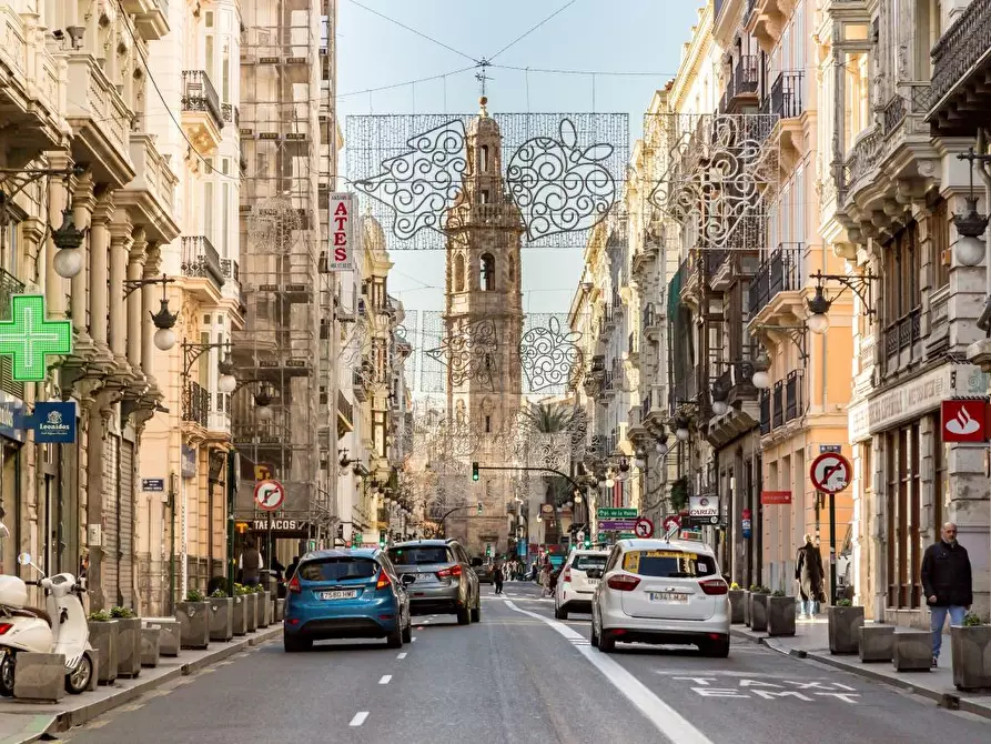 Immagine 1 di Appartamento in affitto  a Valencia