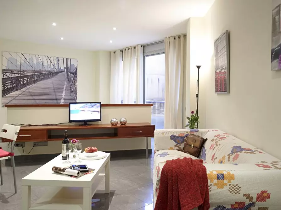 Immagine 1 di Appartamento in affitto  a Barcelona