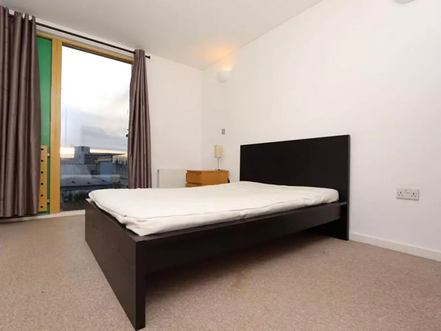 Immagine 1 di Appartamento in affitto  in Farnsworth Court, West Parkside a Greenwich