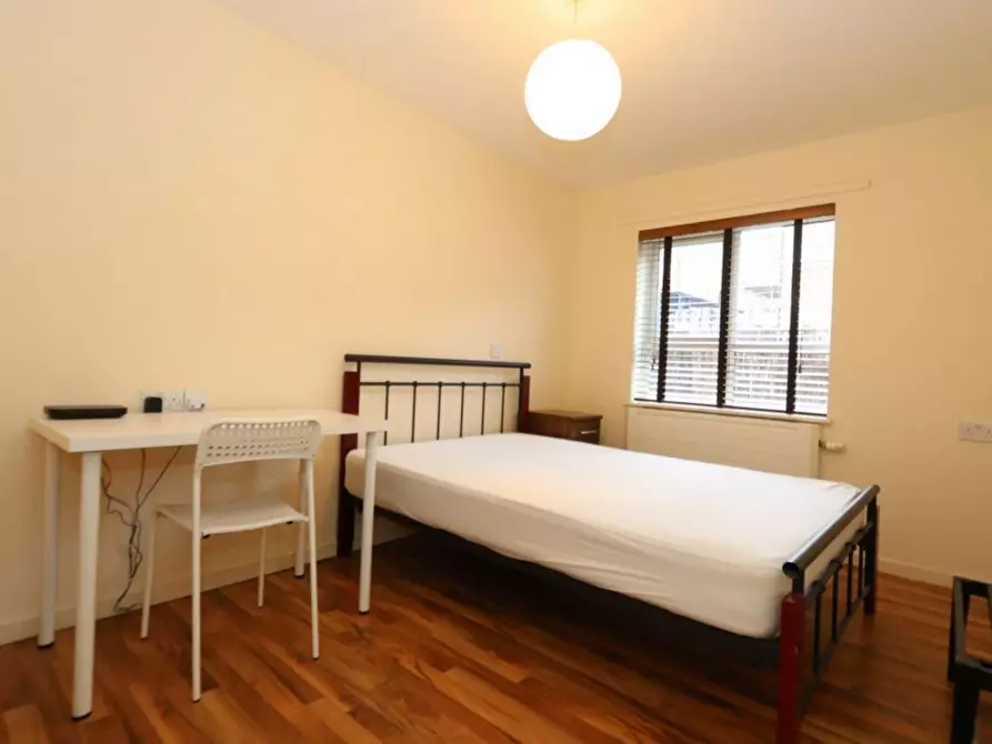 Immagine 1 di Appartamento in affitto  in Drywater Flats, Phoenix Wharf Road a Camberwell