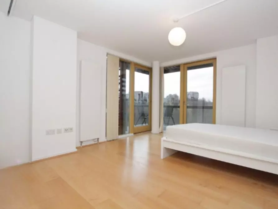 Immagine 1 di Appartamento in affitto  in Farnsworth Court,West Parkside a Greenwich