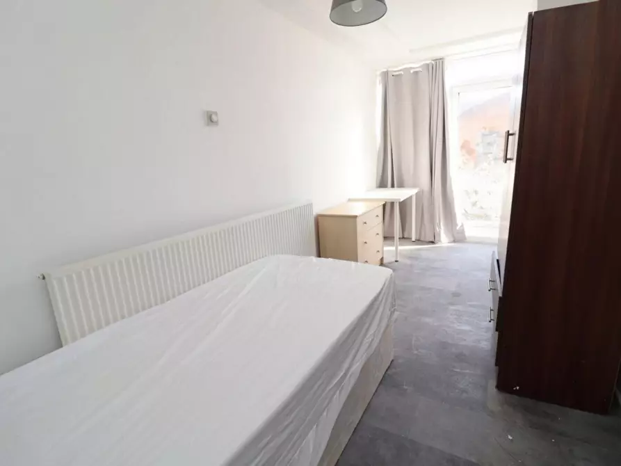 Immagine 1 di Appartamento in affitto  in Woodman Path a Ilford