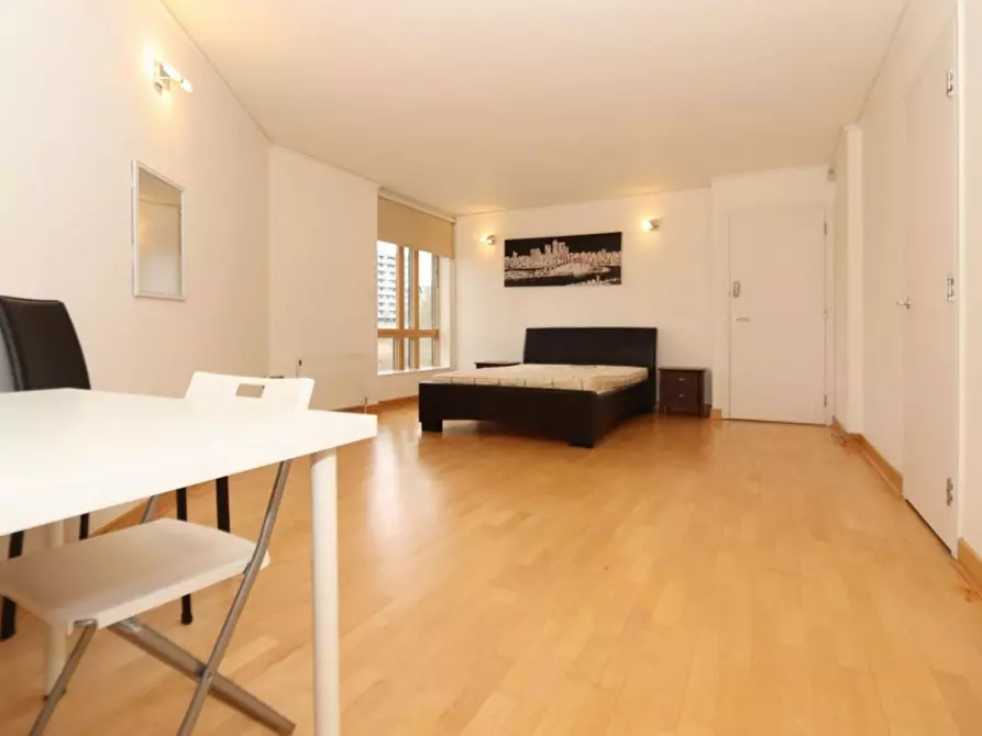 Immagine 1 di Appartamento in affitto  in Maurer Court, Renaissance Walk a Greenwich