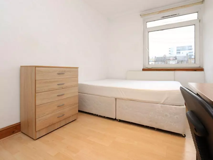 Immagine 1 di Appartamento in affitto  in McAusland House, Wrights Road a Poplar