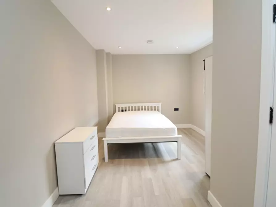 Immagine 1 di Appartamento in affitto  in Madron Street a Camberwell