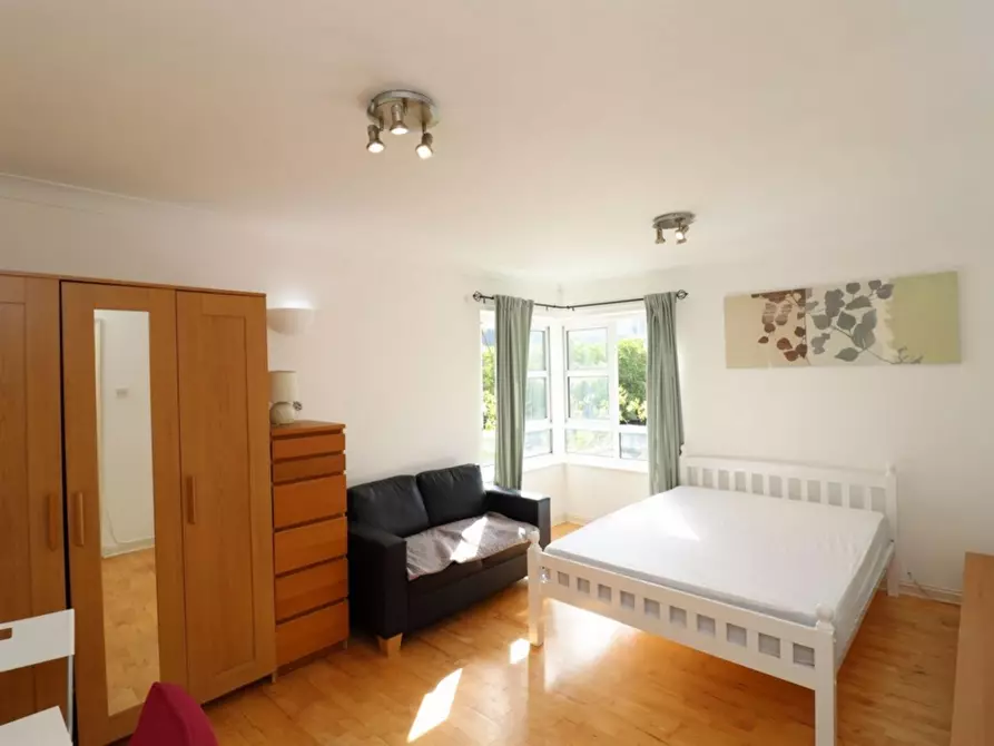 Immagine 1 di Appartamento in affitto  in Wharf View Court,12 Blair Street a Poplar