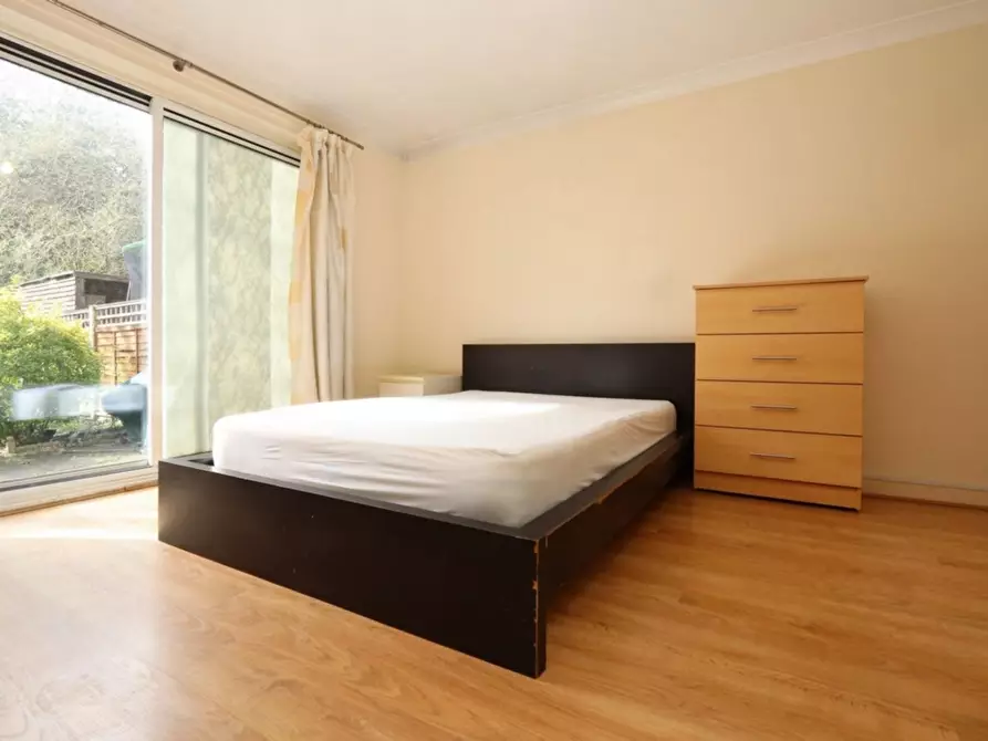 Immagine 1 di Appartamento in affitto  in Ann Moss Way a Camberwell