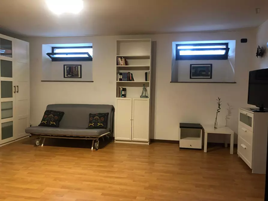 Monolocale in affitto in Via Vallarsa a Milano