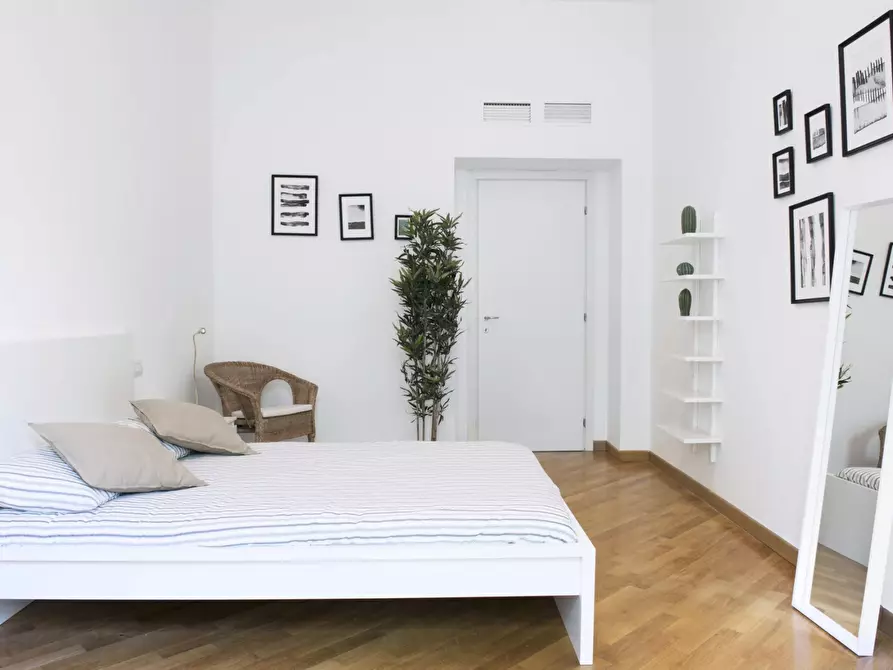 Appartamento in affitto in Via Edmondo De Amicis a Milano