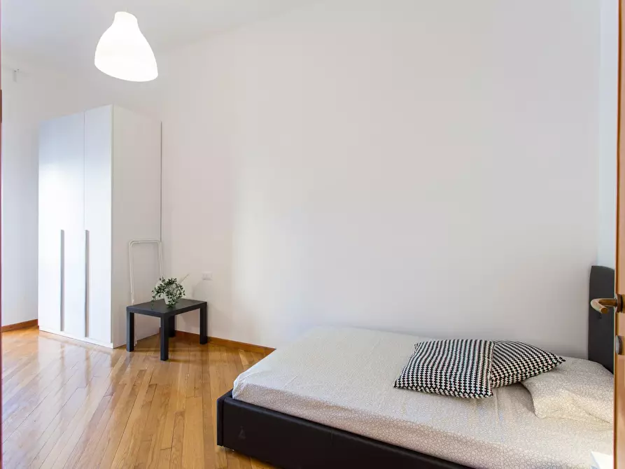 Appartamento in affitto in Via Carpi a Milano