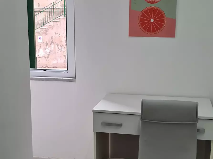 Immagine 1 di Appartamento in affitto  in Via Giulio Cesare 119 a Napoli