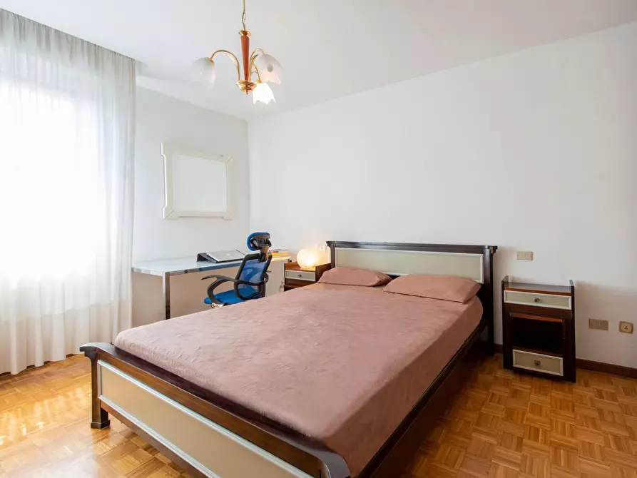 Immagine 1 di Appartamento in affitto  in Via Empoli a Milano