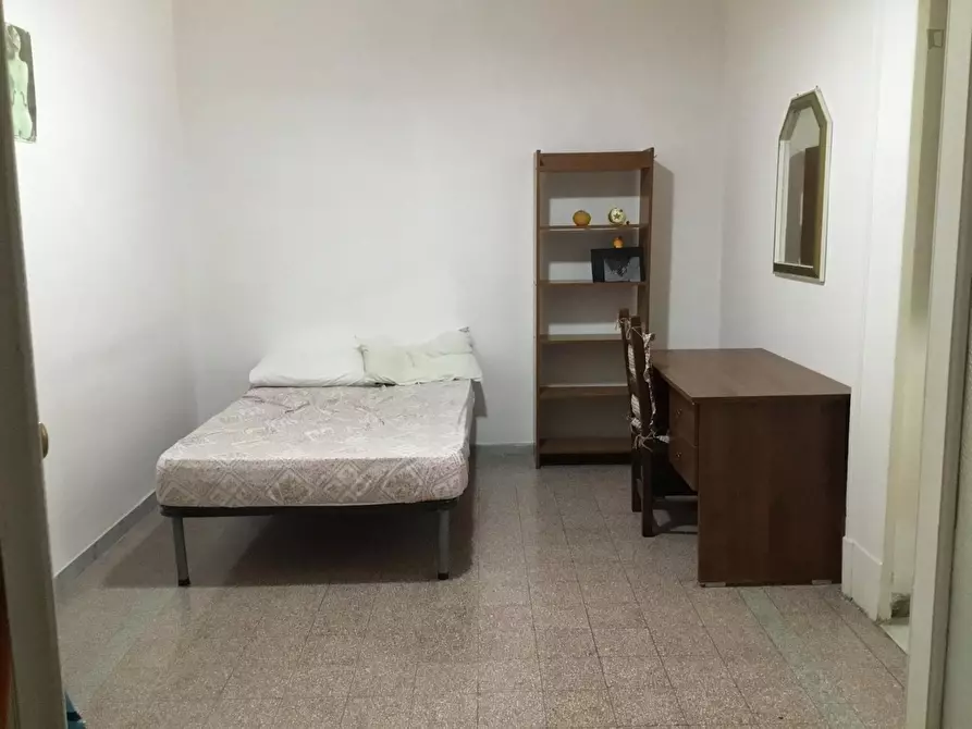 Immagine 1 di Appartamento in affitto  in Via Cedronio a Napoli