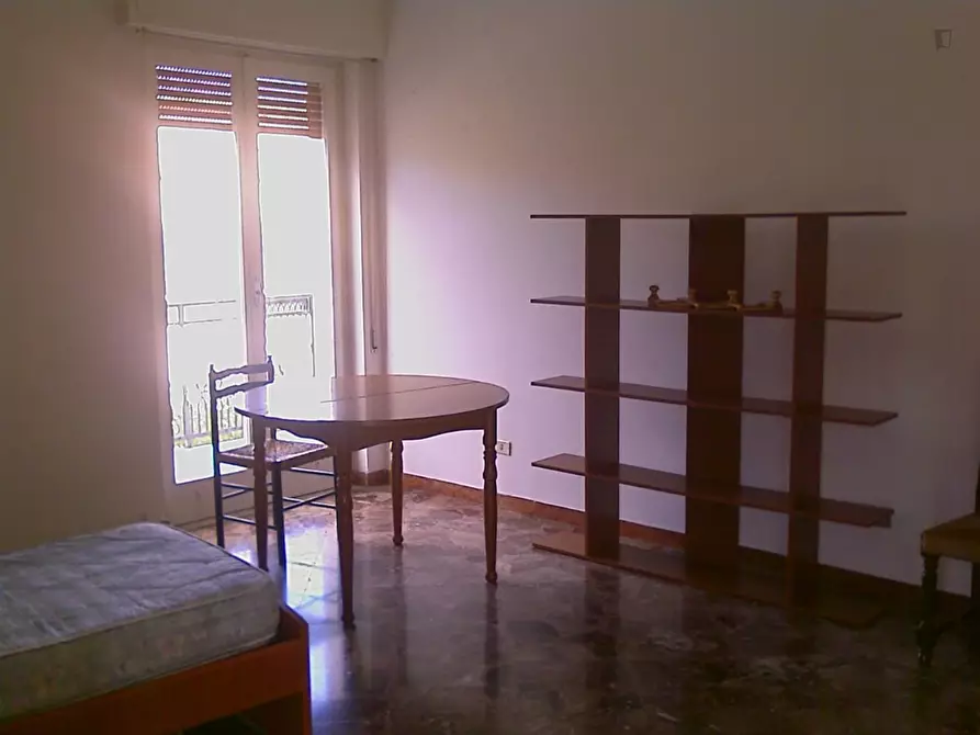 Immagine 1 di Appartamento in affitto  in Via Giulio Petroni a Bari
