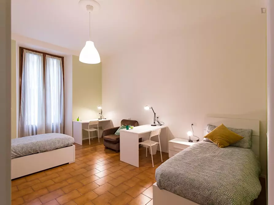 Immagine 1 di Stanza singola in affitto  in Via Lomellina a Milano