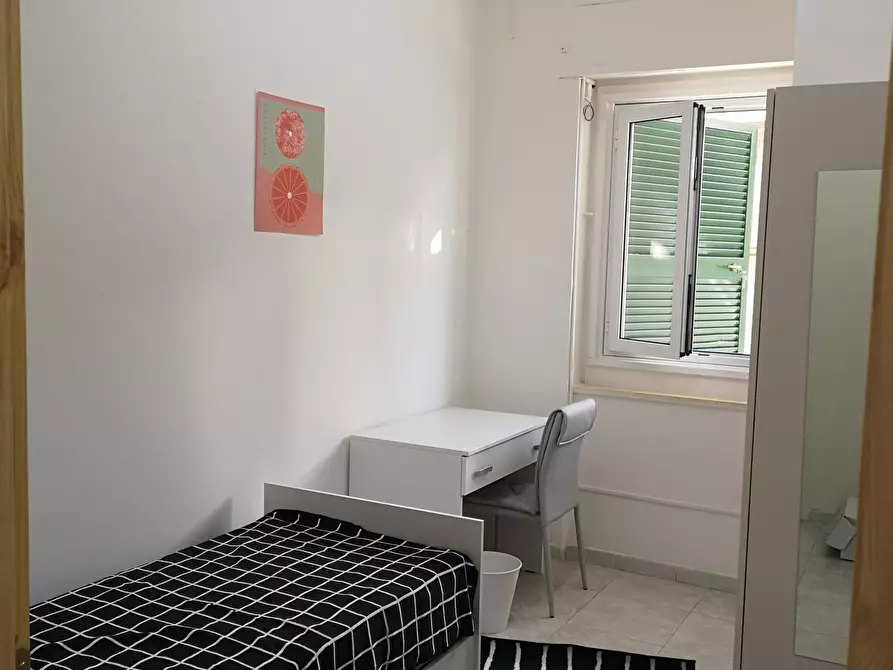 Immagine 1 di Appartamento in affitto  in Via Giulio Cesare 119 a Napoli