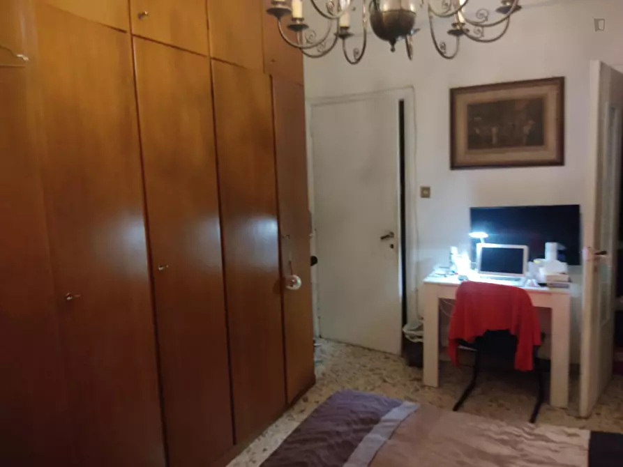 Immagine 1 di Stanza singola in affitto  in Via Appiano a Roma