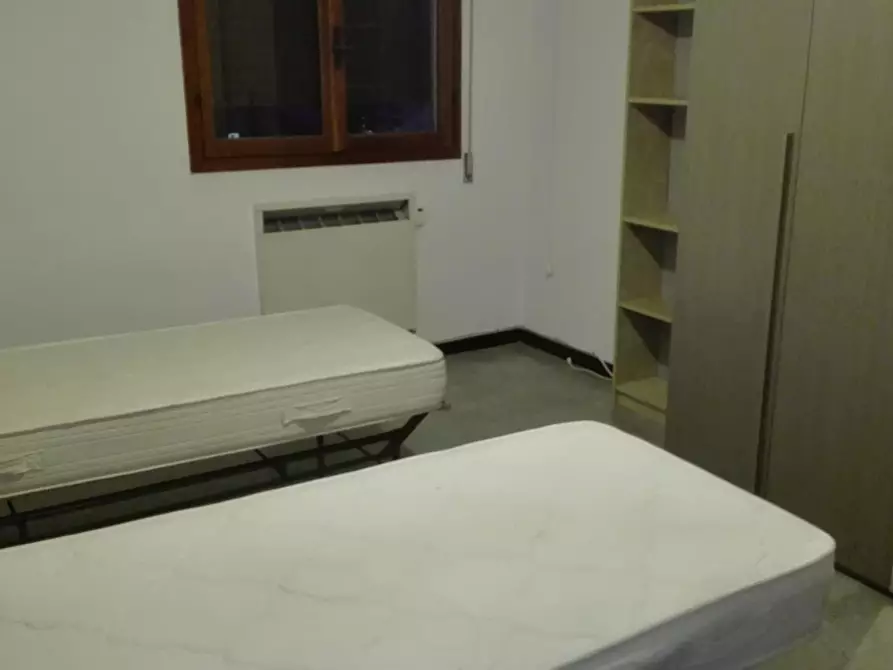 Immagine 1 di Stanza singola in affitto  in Via Luigi Vestri a Bologna