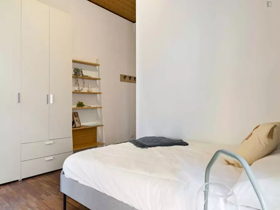 Immagine 1 di Appartamento in affitto  in Via Friuli a Milano