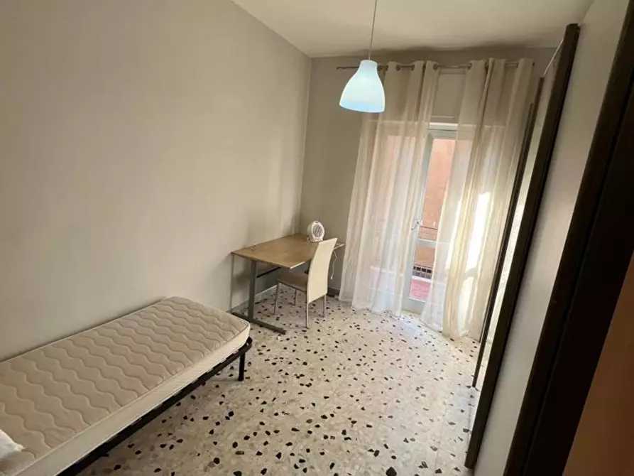 Immagine 1 di Appartamento in affitto  in via provinciale montagna spaccata a Napoli