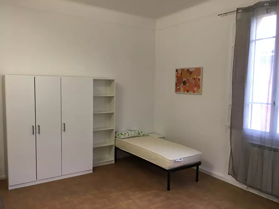 Immagine 1 di Stanza singola in affitto  in Via Emilia Levante a Bologna