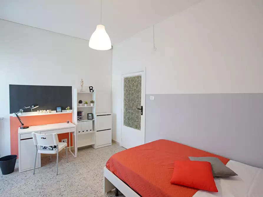 Immagine 3 di Appartamento in affitto  in Via Colli Aminei a Napoli