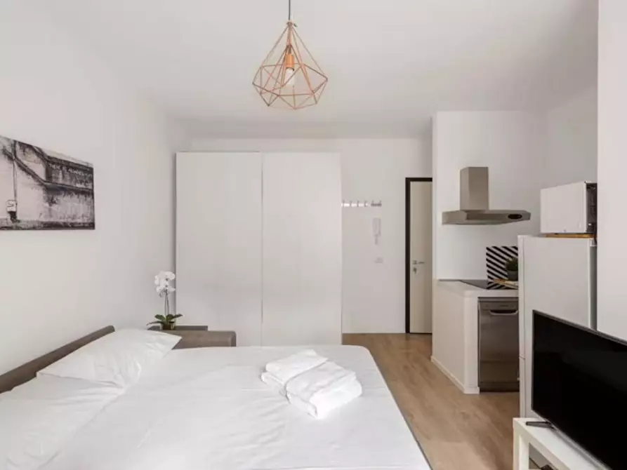 Immagine 3 di Monolocale in affitto  in Viale Bligny a Milano