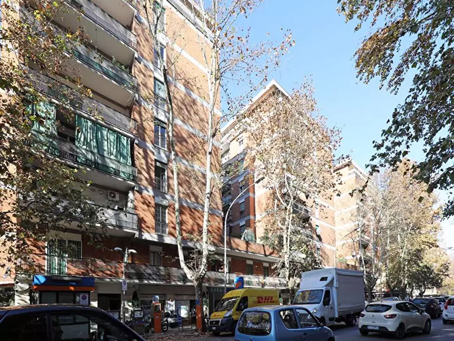 Immagine 19 di Appartamento in affitto  in Via Oderisi da Gubbio a Roma