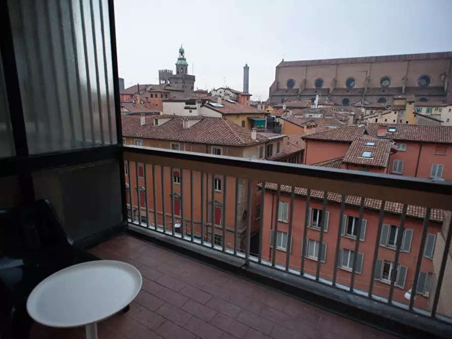 Immagine 1 di Appartamento in affitto  in Piazza Galileo Galilei a Bologna