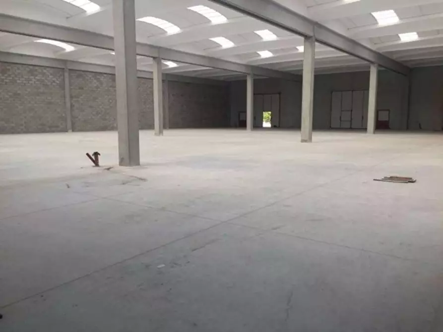 Immagine 11 di Capannone industriale in affitto  a Città Sant'angelo