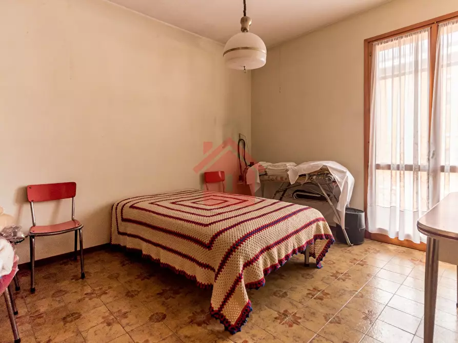 Immagine 23 di Villa in vendita  in Via Giuseppe Campana, 4 a Carpi