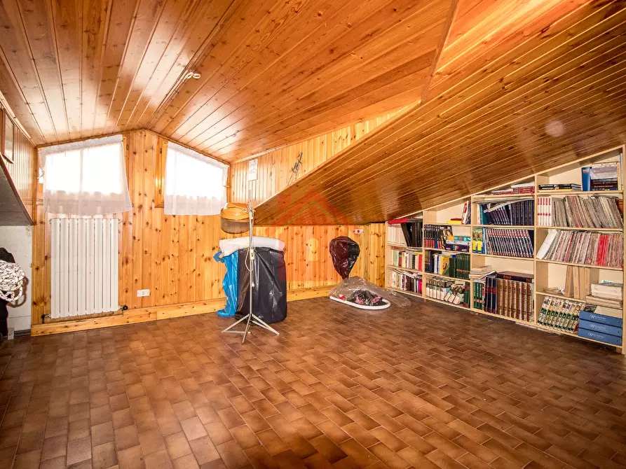 Immagine 26 di Villa in vendita  in Via Giuseppe Campana, 4 a Carpi